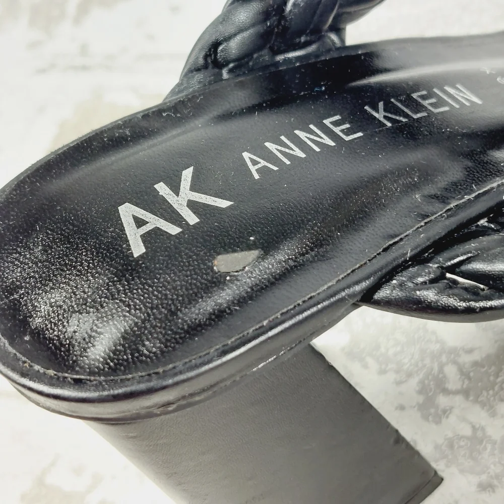 NEW Anne Klein Aiden Black Braided Strap Slip On Block Heel Sandals D589